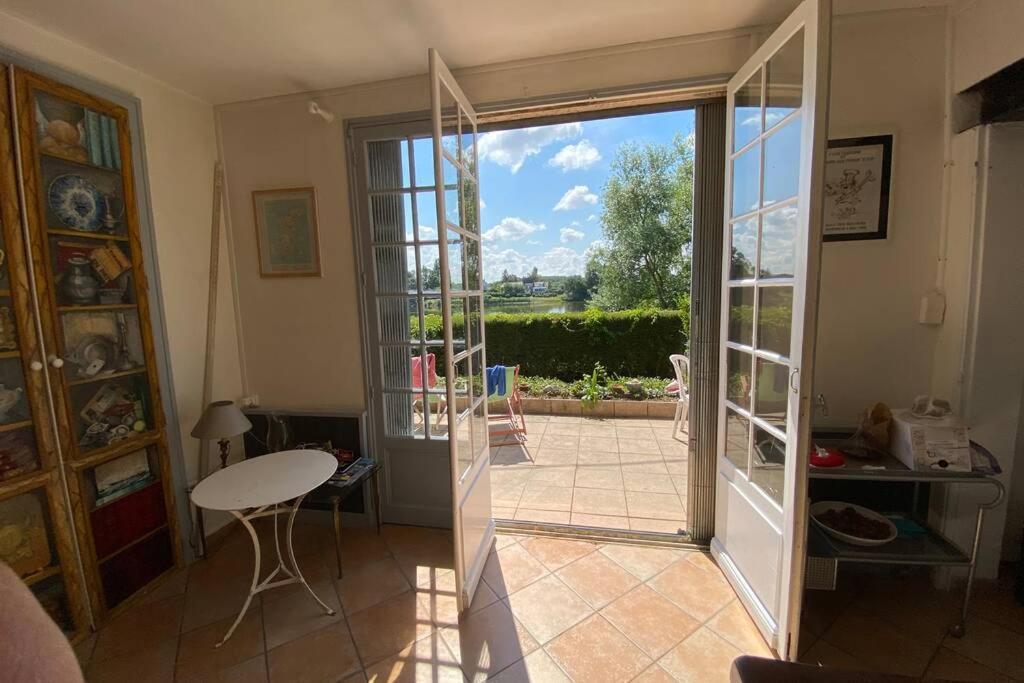 Behuard : Maison Vue Loire Экстерьер фото